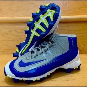 NIKE MID BASEBALL CLEATS